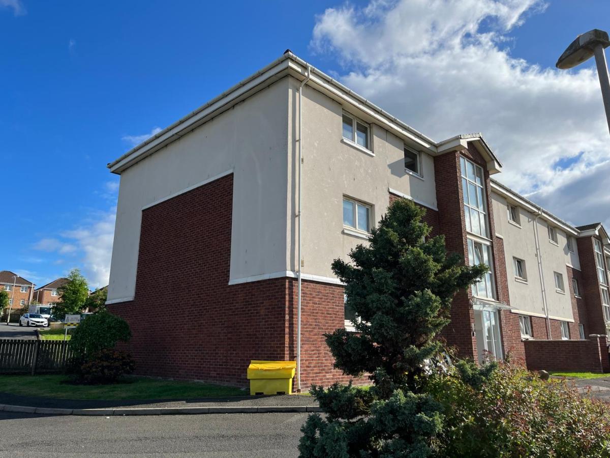 Flat Three, 212 Eaglesham Road, East Kilbride, Glasgow エクステリア 写真